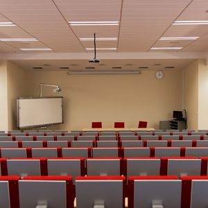 ハミングバードではブライダルだけでなくイベントの司会も行っております